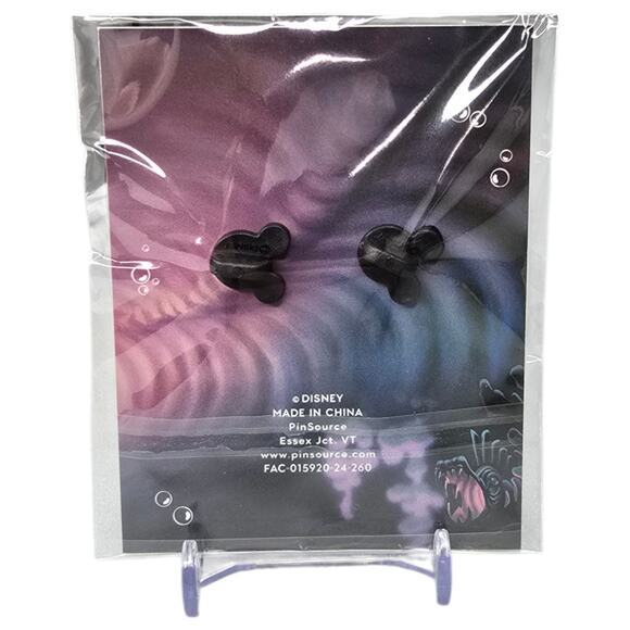 D23 Exclusive The Little Mermaid 35th Anniversary Glow-in-the-Dark Pin LE 1,500 - Picture 6 of 6